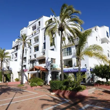 Апартаменты Luxury Penthouse In The Heart Of Puerto Banus Марбелья